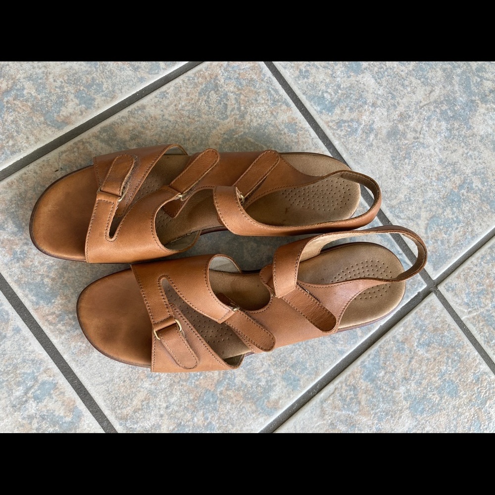 2 pairs - SAS